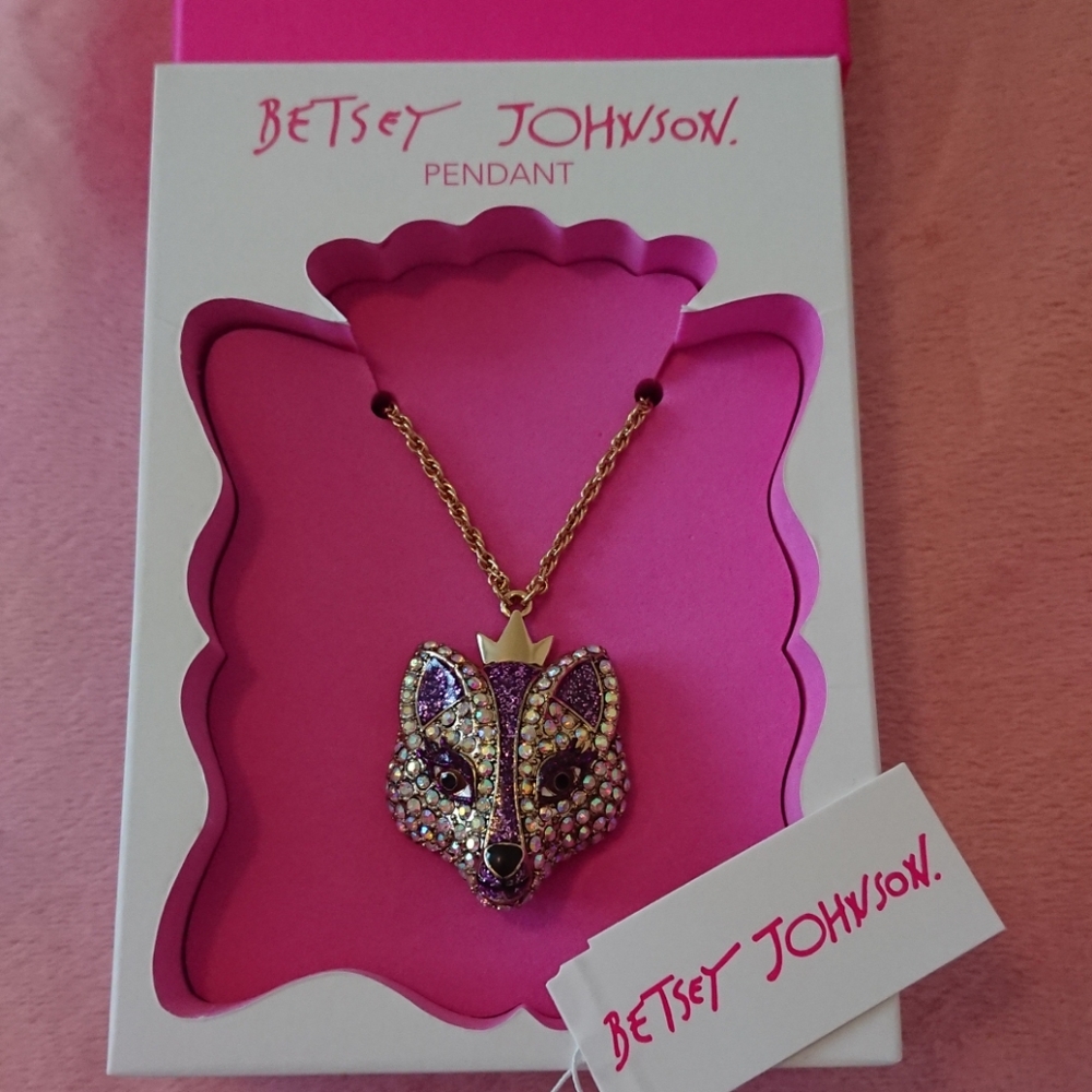 NWT Betsey Johnson Purple Fox Pendant Necklace